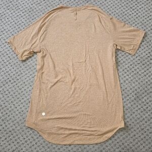 Lululemon license to train tee